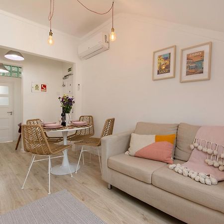 New Bright And Cozy Apartment In Graca Lisboa Exterior foto